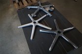 Produktionsphasen von Aluminium-Druckguss-Fußkreuzen